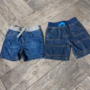 2 pairs of shorts